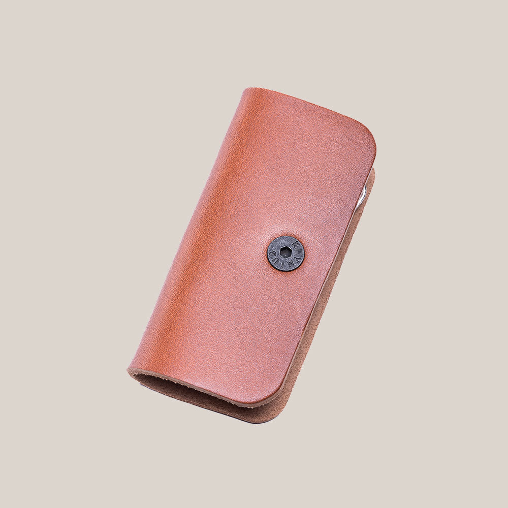 Brandy keynius With Black Screw