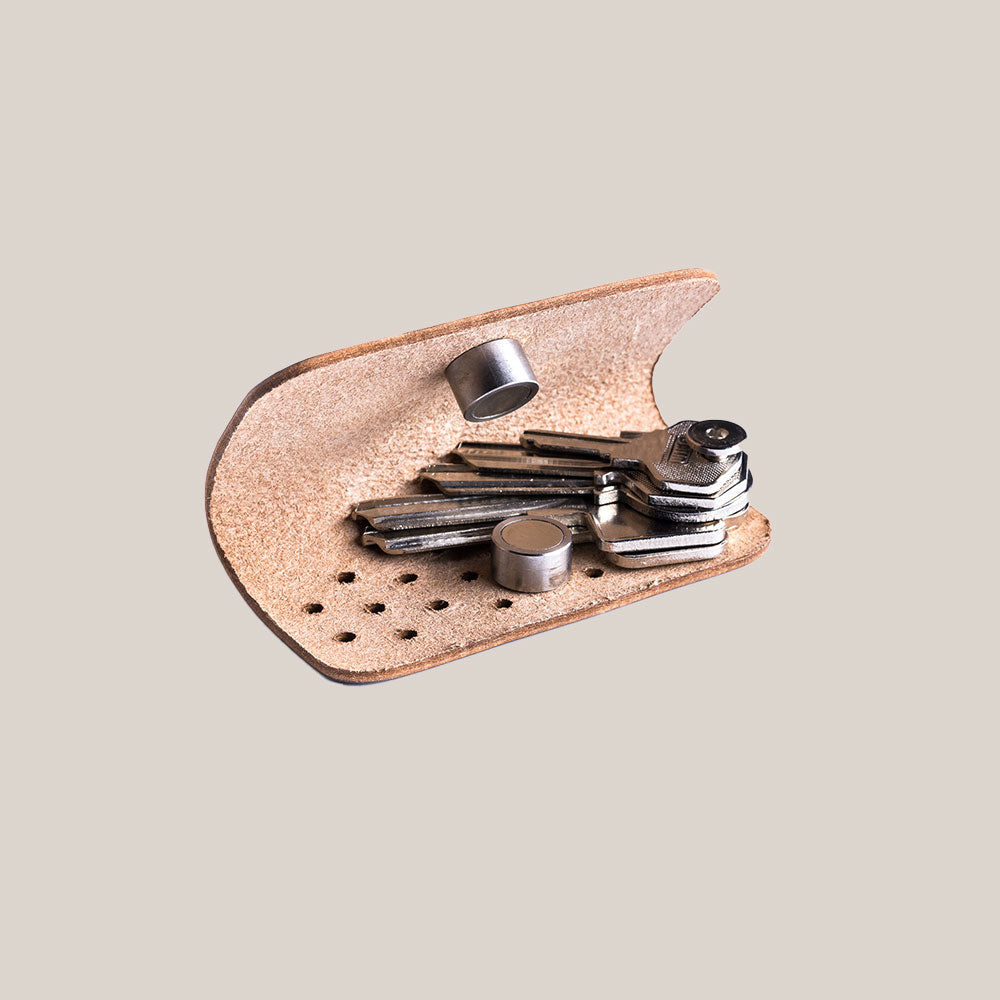 Fango keynius With Black Screw