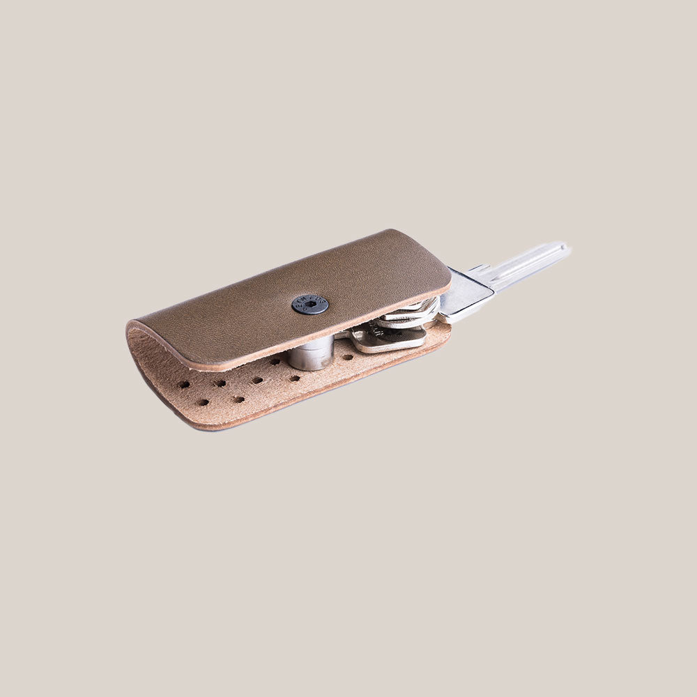 Fango keynius With Black Screw